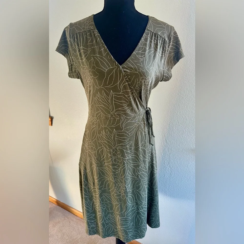 Sherpa Padma Wrap Dress Size Small Perfect Condition! - Picture 1 of 6